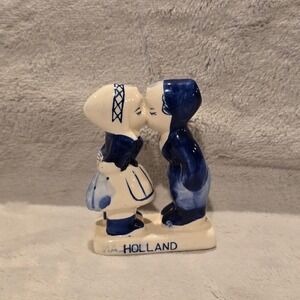 Vintage Delft Blue Hand Painted Kissing Dutch Couple Ceramic Figurine Holland